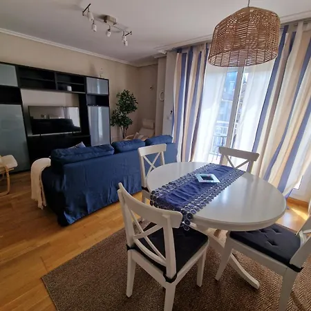 Jovial Plaza Apartment *